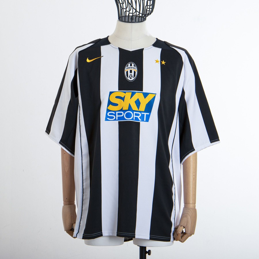 Juventus top jersey 2005