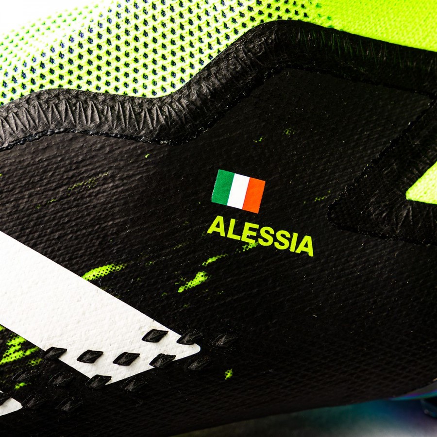 green soccer shoes adidas gianluigi donnarumma