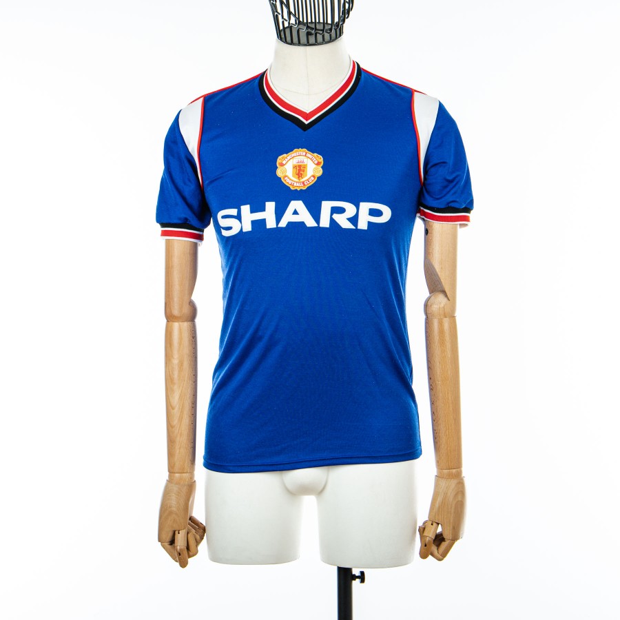 man united umbro sharp kit