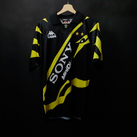 maglia third juventus kappa...