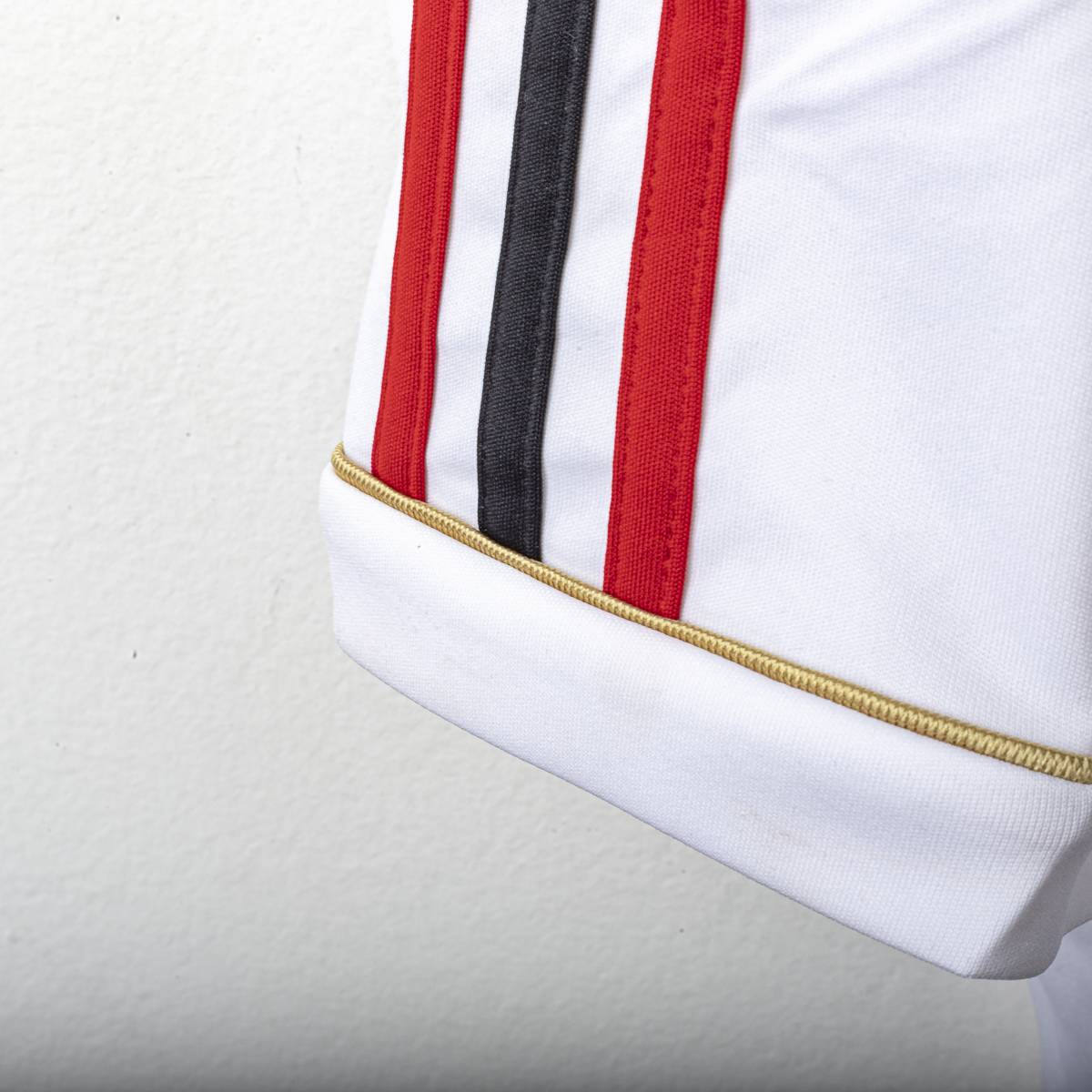 Milan Away Adidas Ronaldinho 80 UEFA Shirt 2010/2011