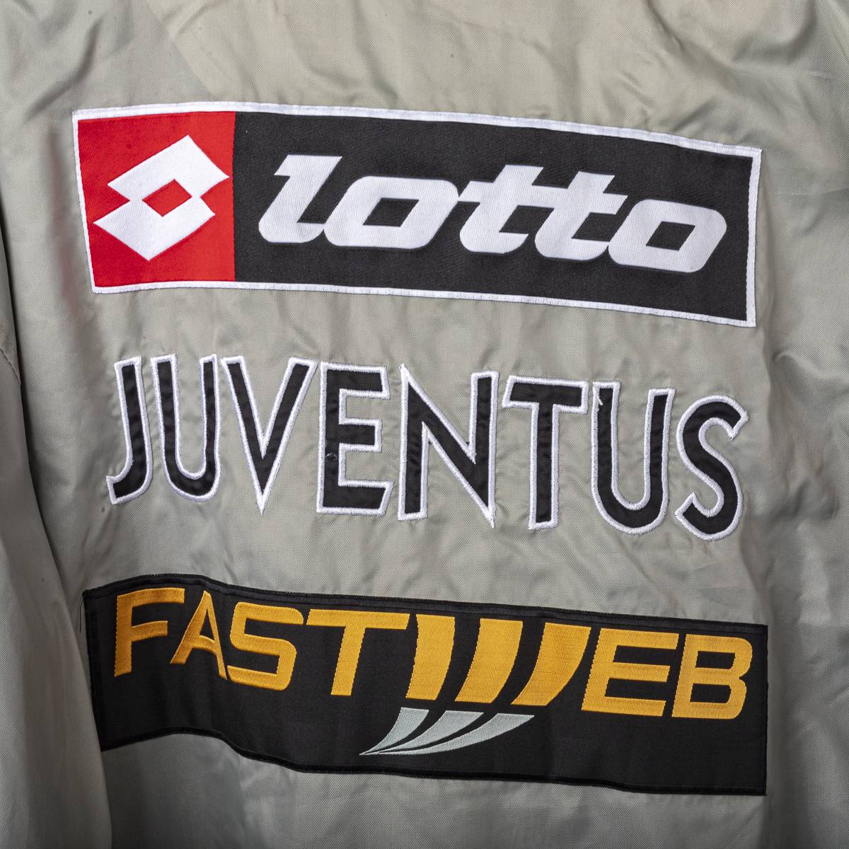 Giacca grigia juventus lotto fastweb 2002/2003