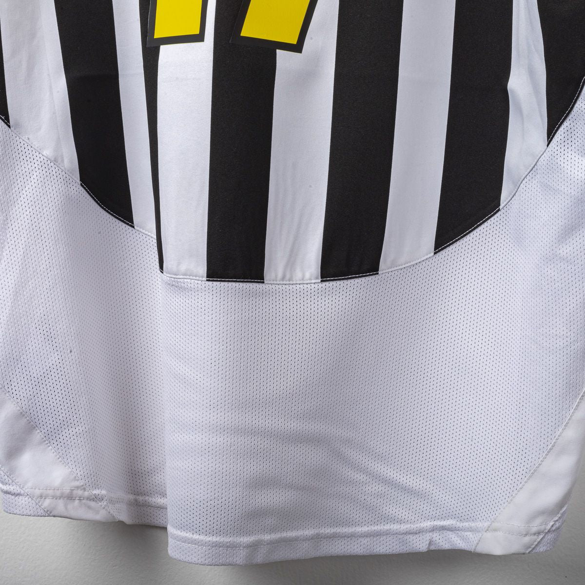 Maglia Home Juventus Nike Fastweb Trezeguet 17 2003/2004