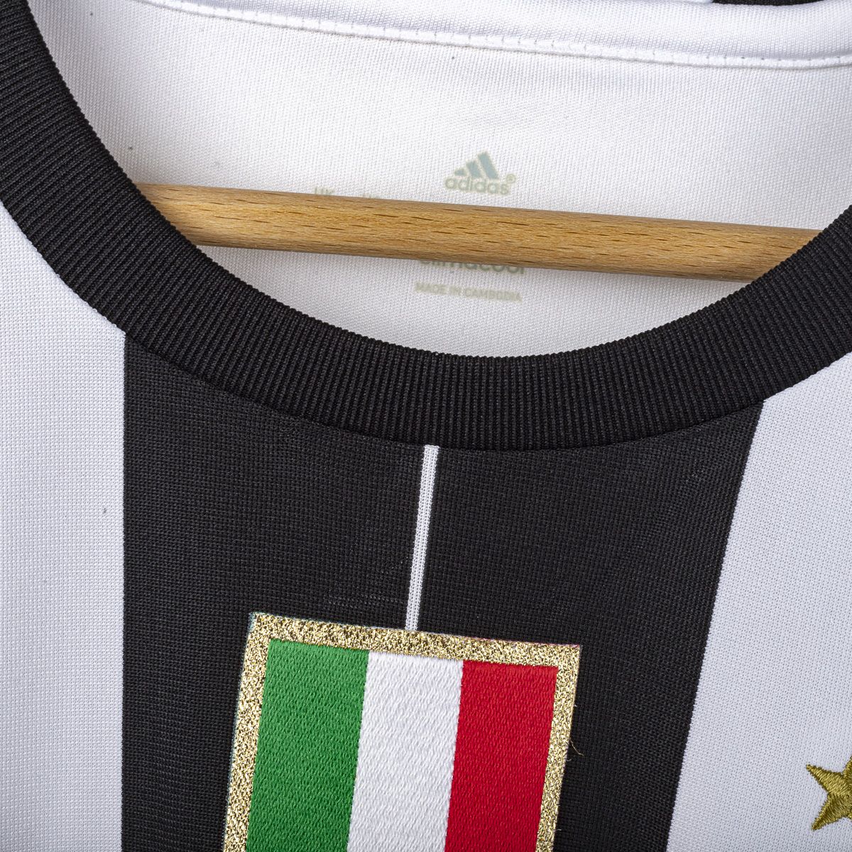 Maglia Home Juventus Adidas Jeep Higuain 9 2017/2018