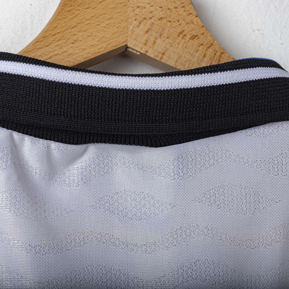 Inter Umbro Pirelli R. Carlos 6 Away Shirt 1995/1996