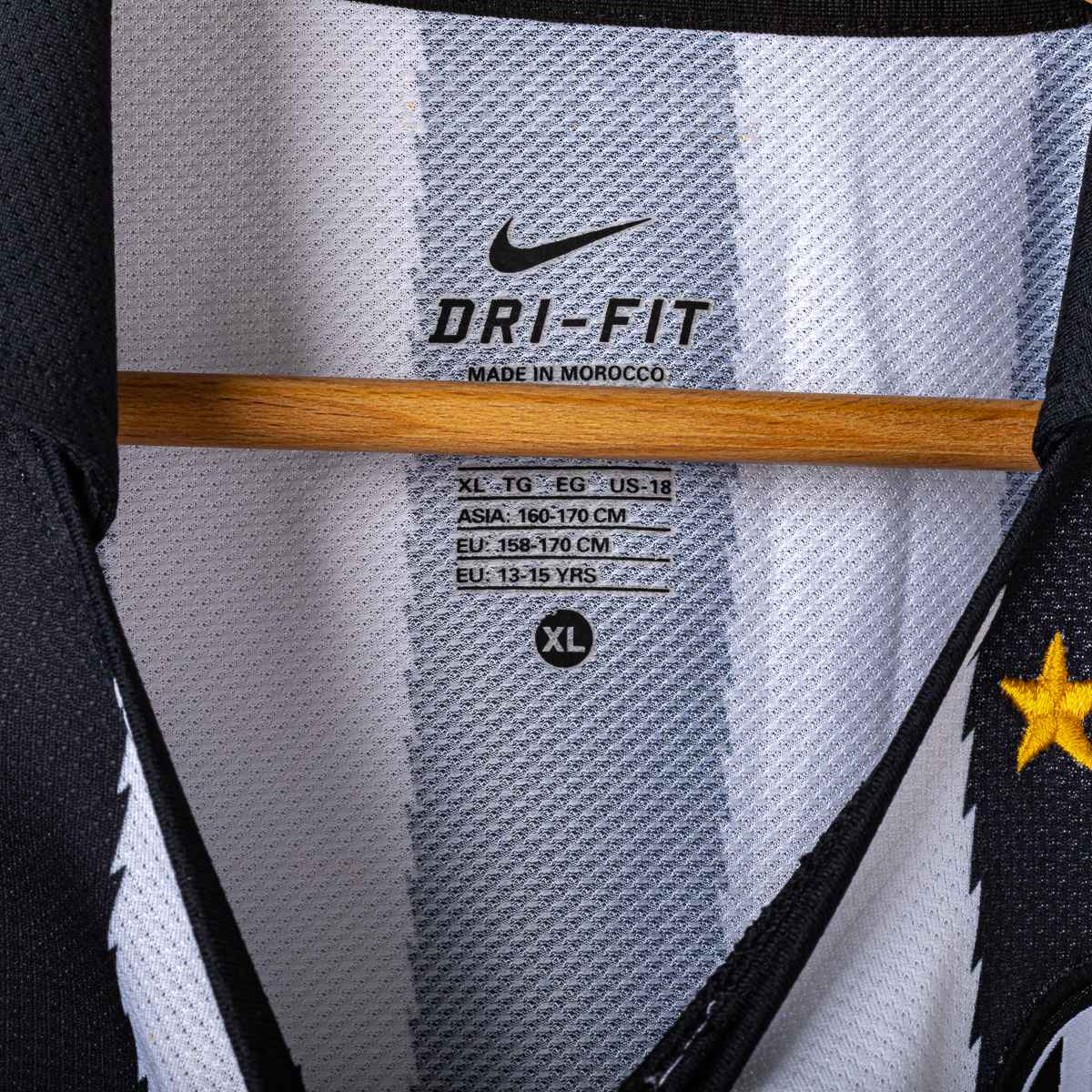 Juventus Nike BetClic 2010/2011 Home Shirt