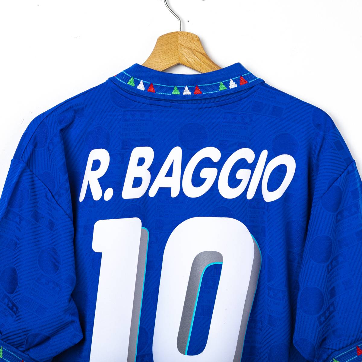 Italy Home Shirt Diadora Baggio 10 USA World Cup 1994