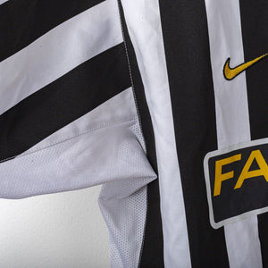 Maglia Home Juventus Nike Fastweb Trezeguet 17 2003/2004