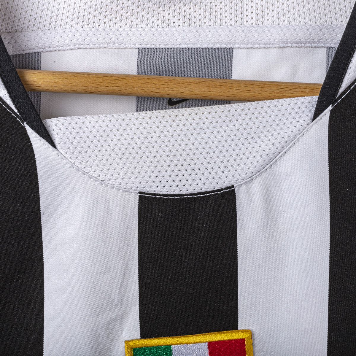 Maglia Home Juventus Nike Fastweb Trezeguet 17 2003/2004