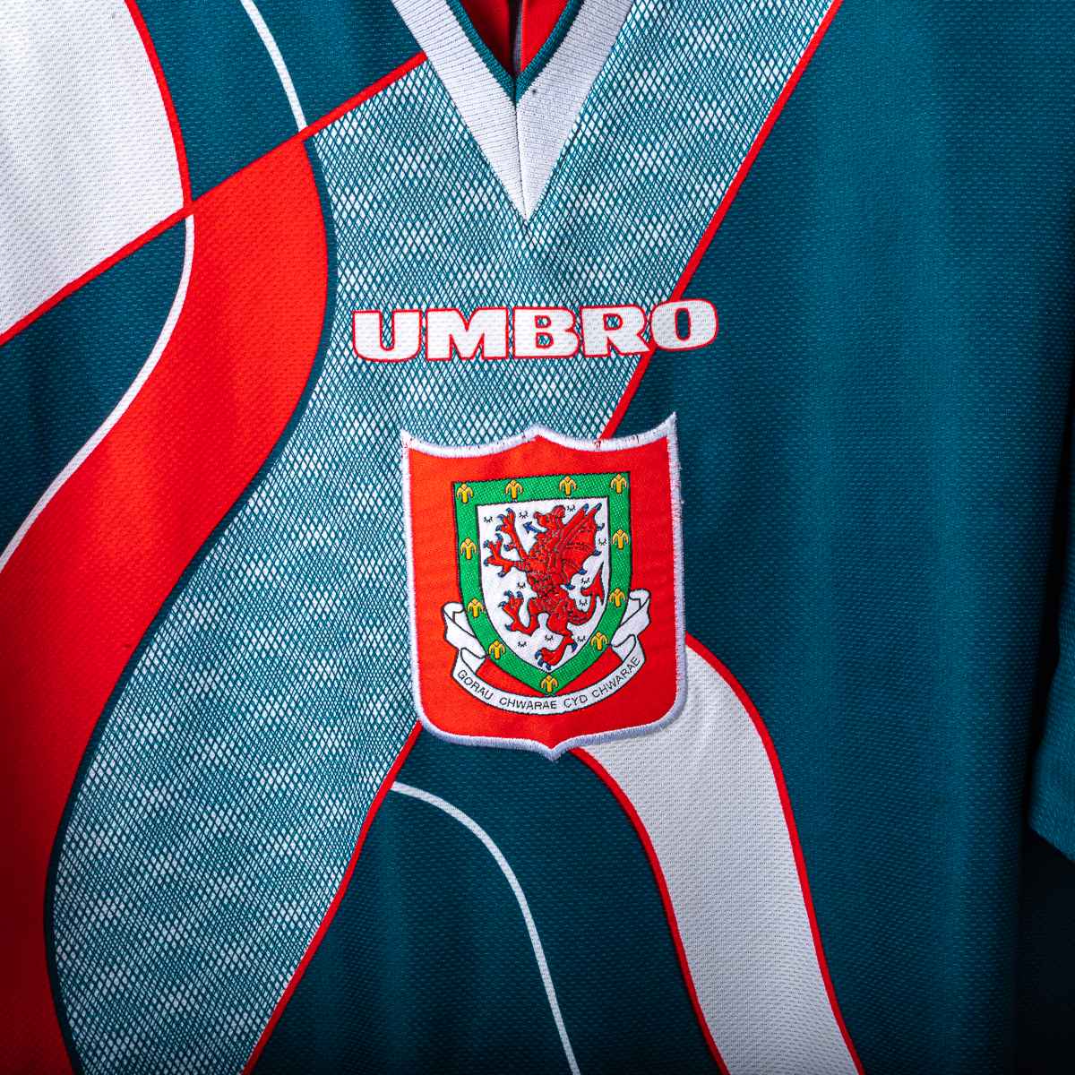 Wales Umbro Away Shirt 1995/1996 Giggs 11