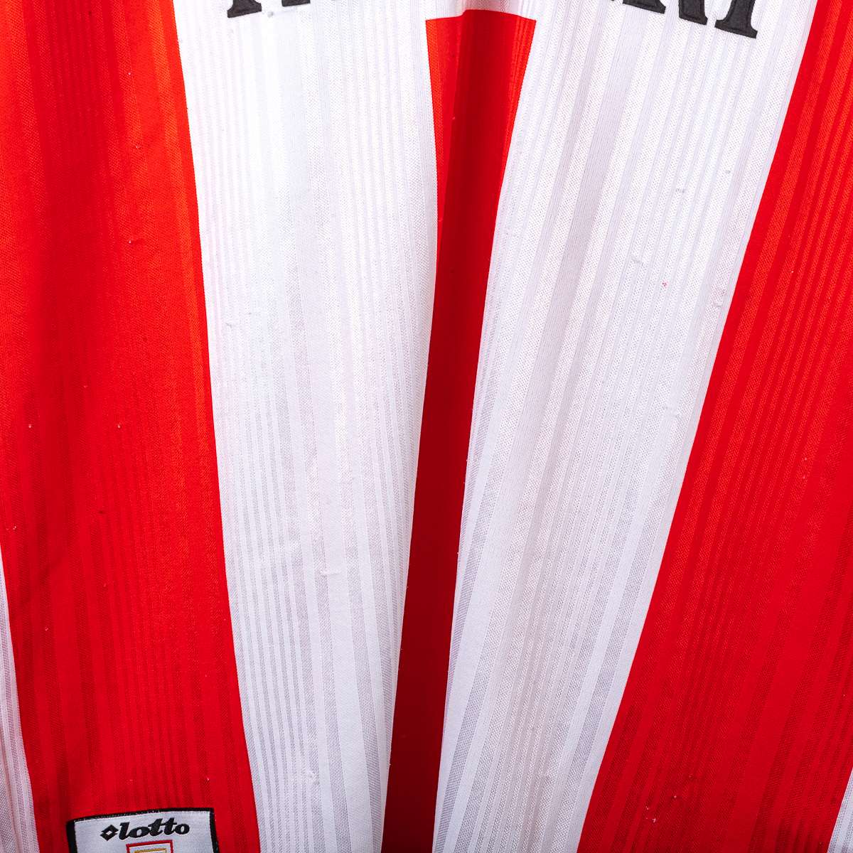 Vicenza Lotto Luiso 9 1997/1998 Home Shirt