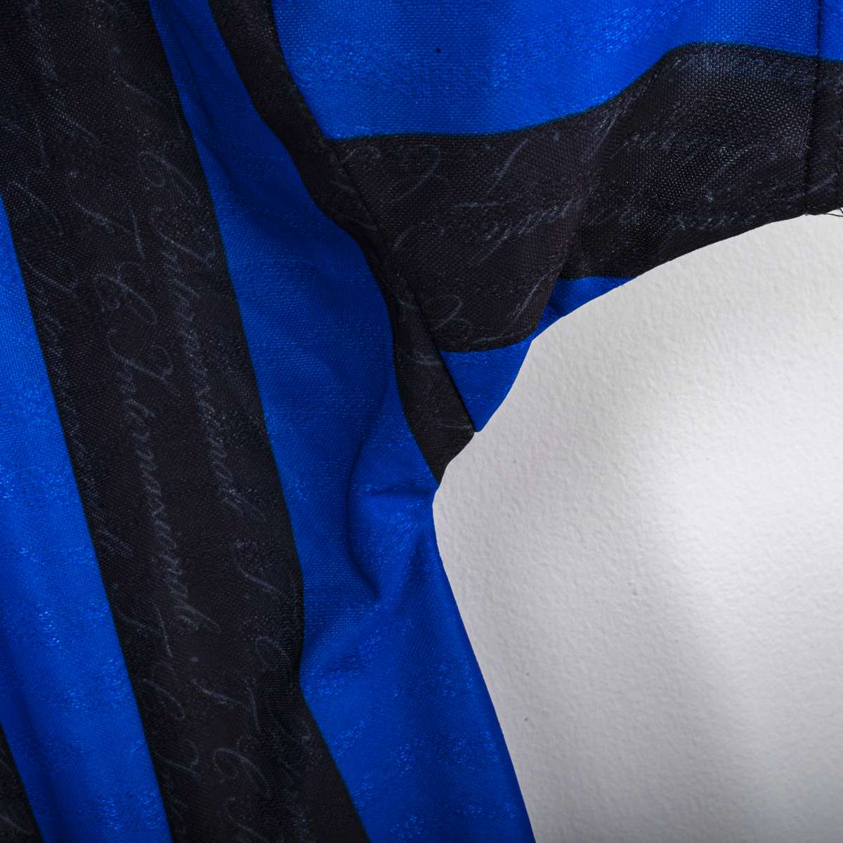 Inter Umbro Pirelli Zanetti 4 1996/1997 Home Shirt