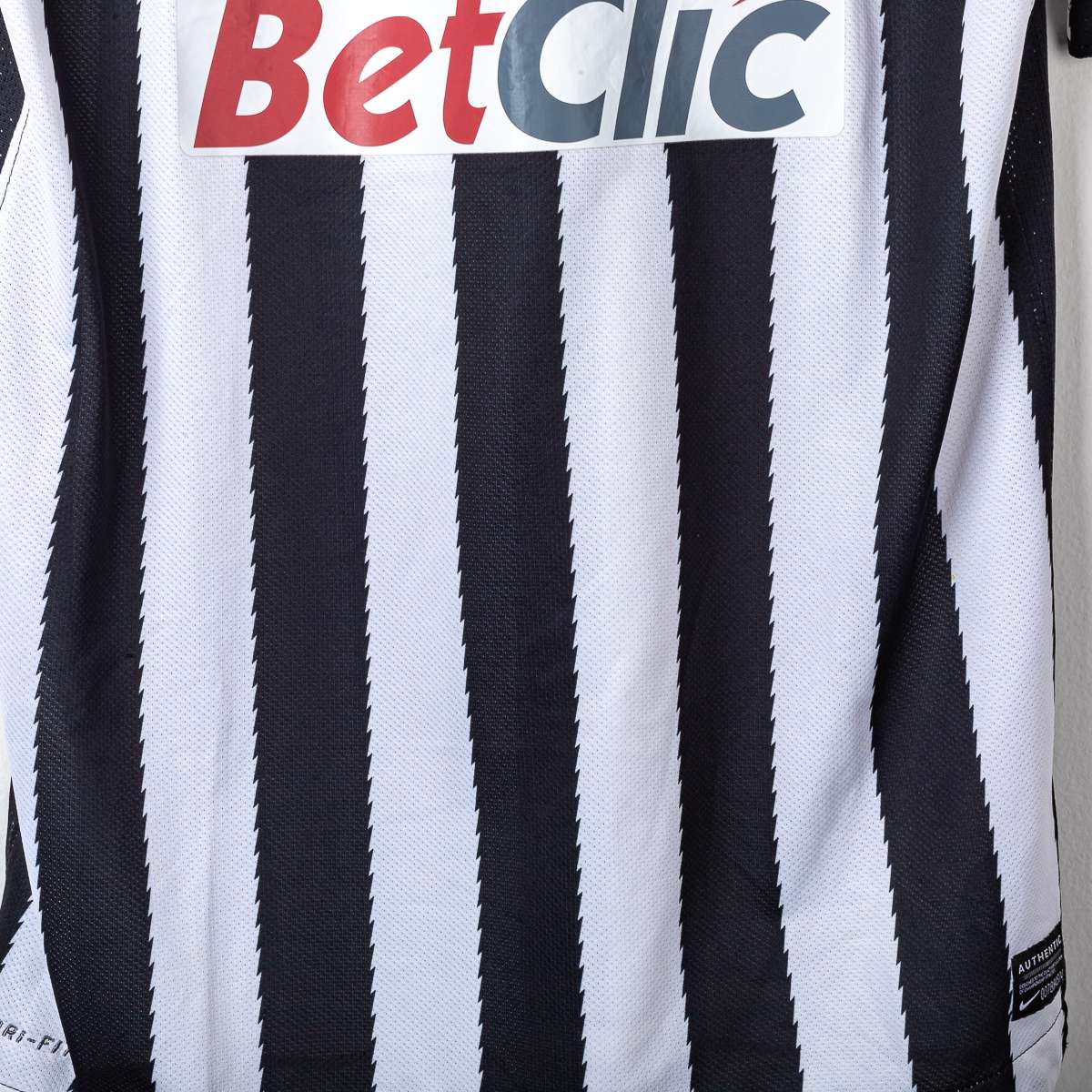 Juventus Nike BetClic 2010/2011 Home Shirt