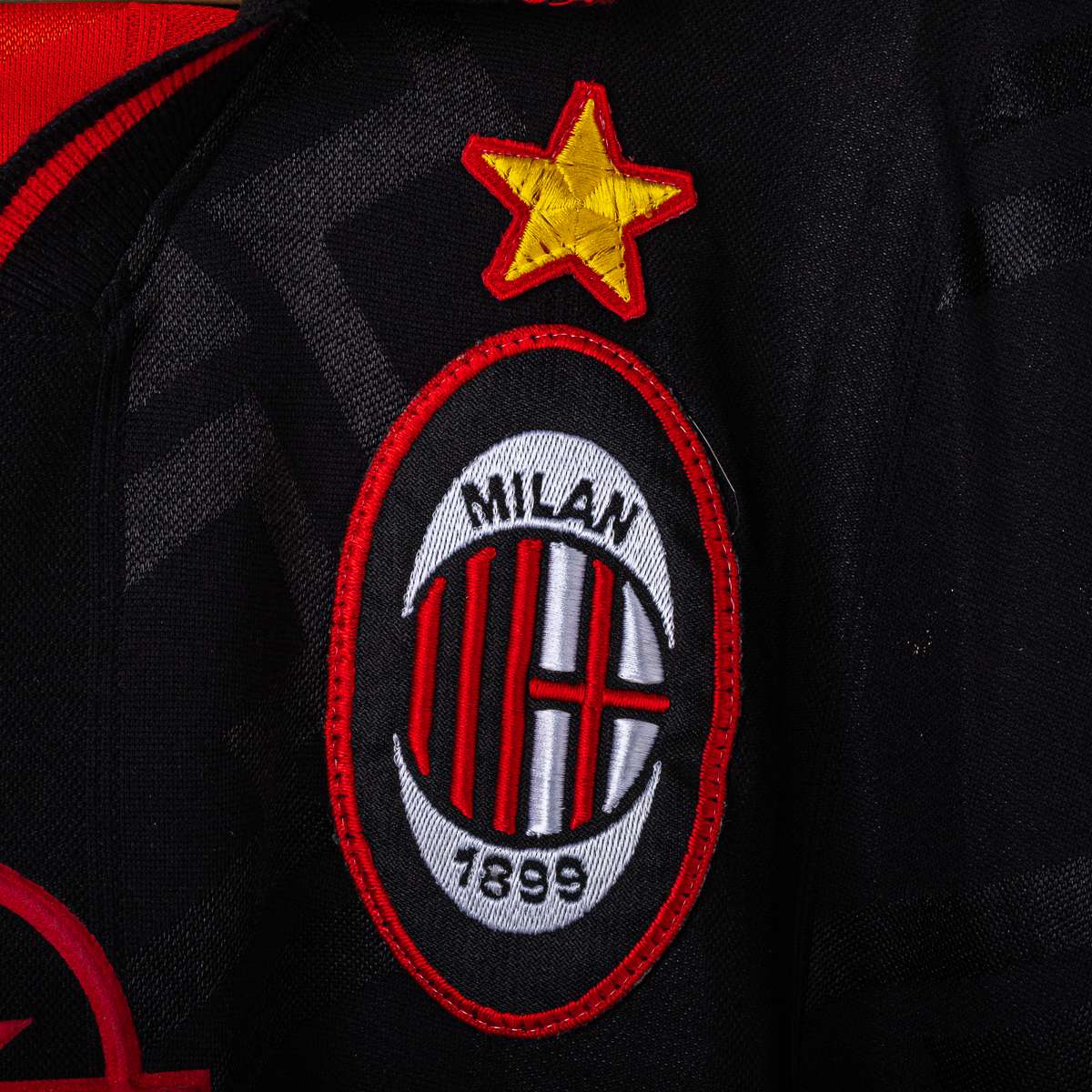 AC Milan Lotto Baggio 18 Third Shirt 1996/1997