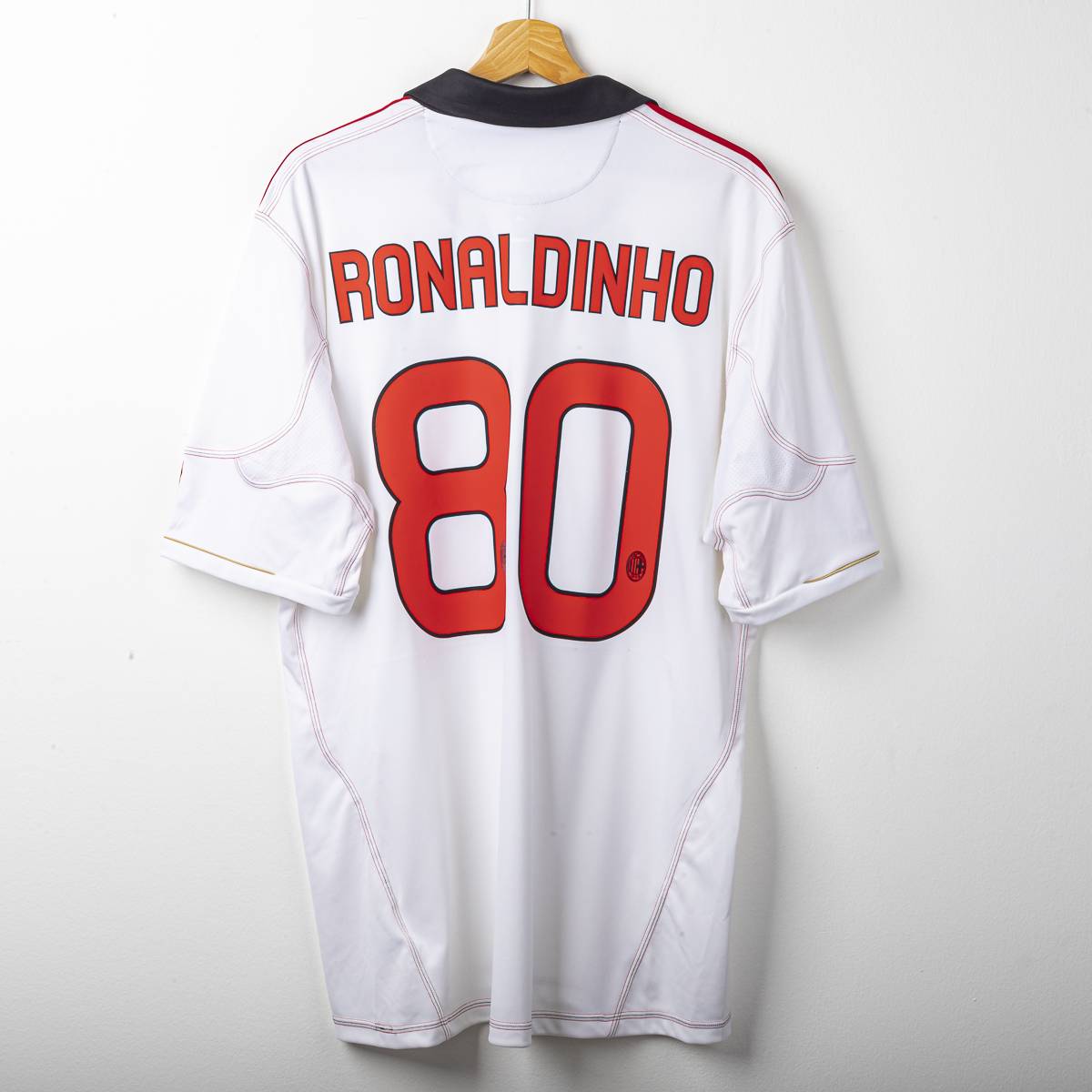 AC Milan Away Shirt Adidas Ronaldinho 80 2010/2011