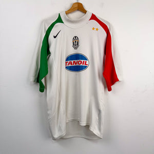 2005/2006 Juventus Goalkeeper Nike Buffon 1 Shirt