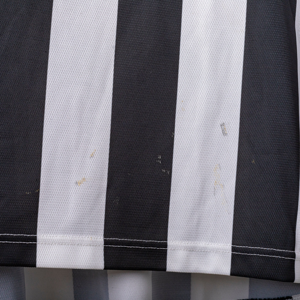 2001/2002 juventus lotto tacchinardi 20 ls home jersey