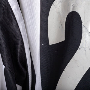 2001/2002 juventus lotto tacchinardi 20 ls home jersey