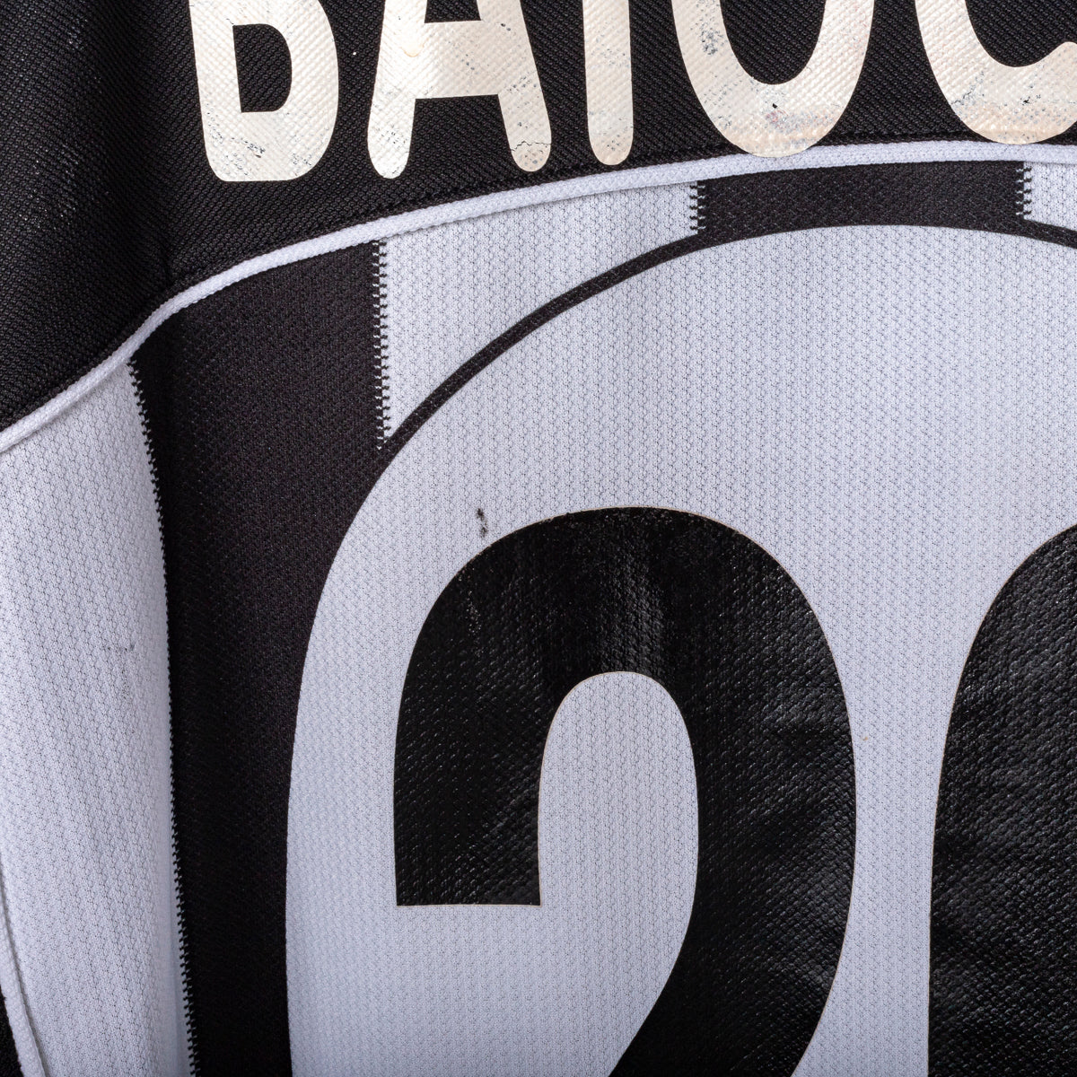 2002/2003 juventus lotto baiocco 20 home jersey