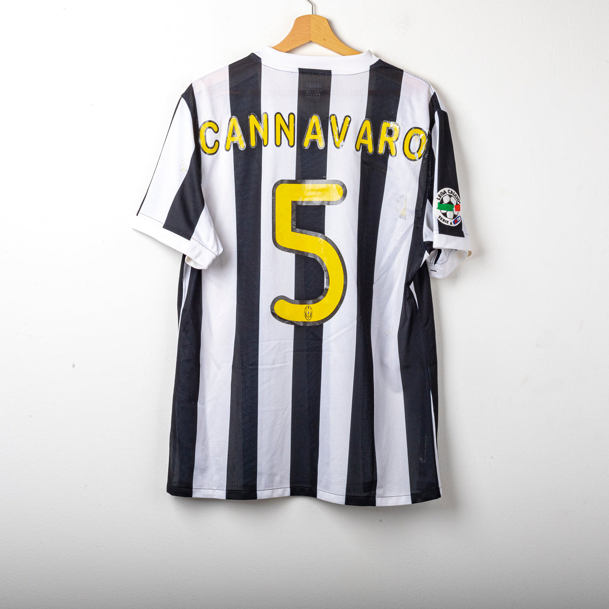 2009/2010 juventus nike cannavaro 5 home jersey