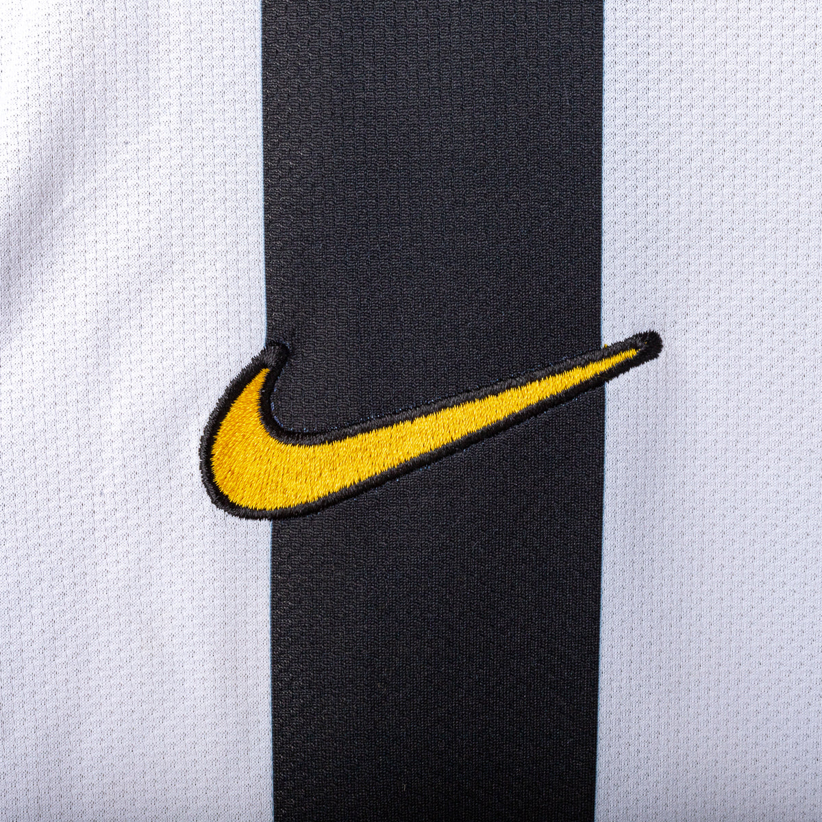 2009/2010 juventus nike cannavaro 5 home jersey
