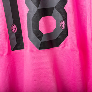 2011/2012 juventus nike quagliarella 18 away jersey