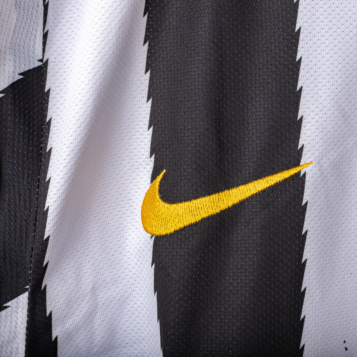 2010/2011 juventus nike amauri 11 home jersey
