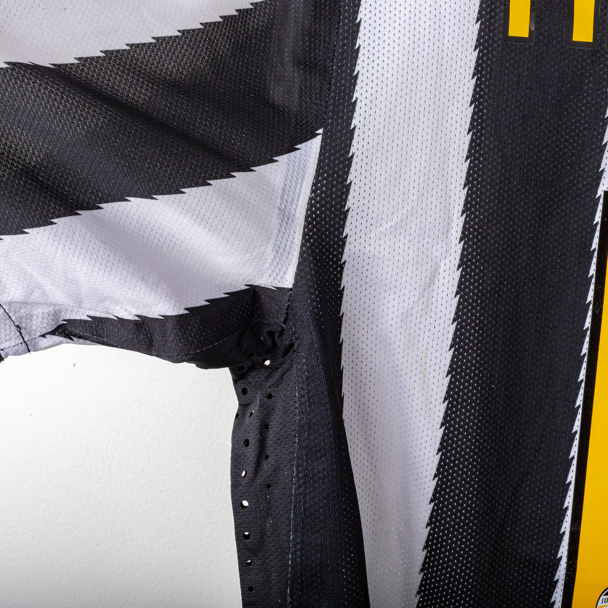2010/2011 juventus nike amauri 11 home jersey