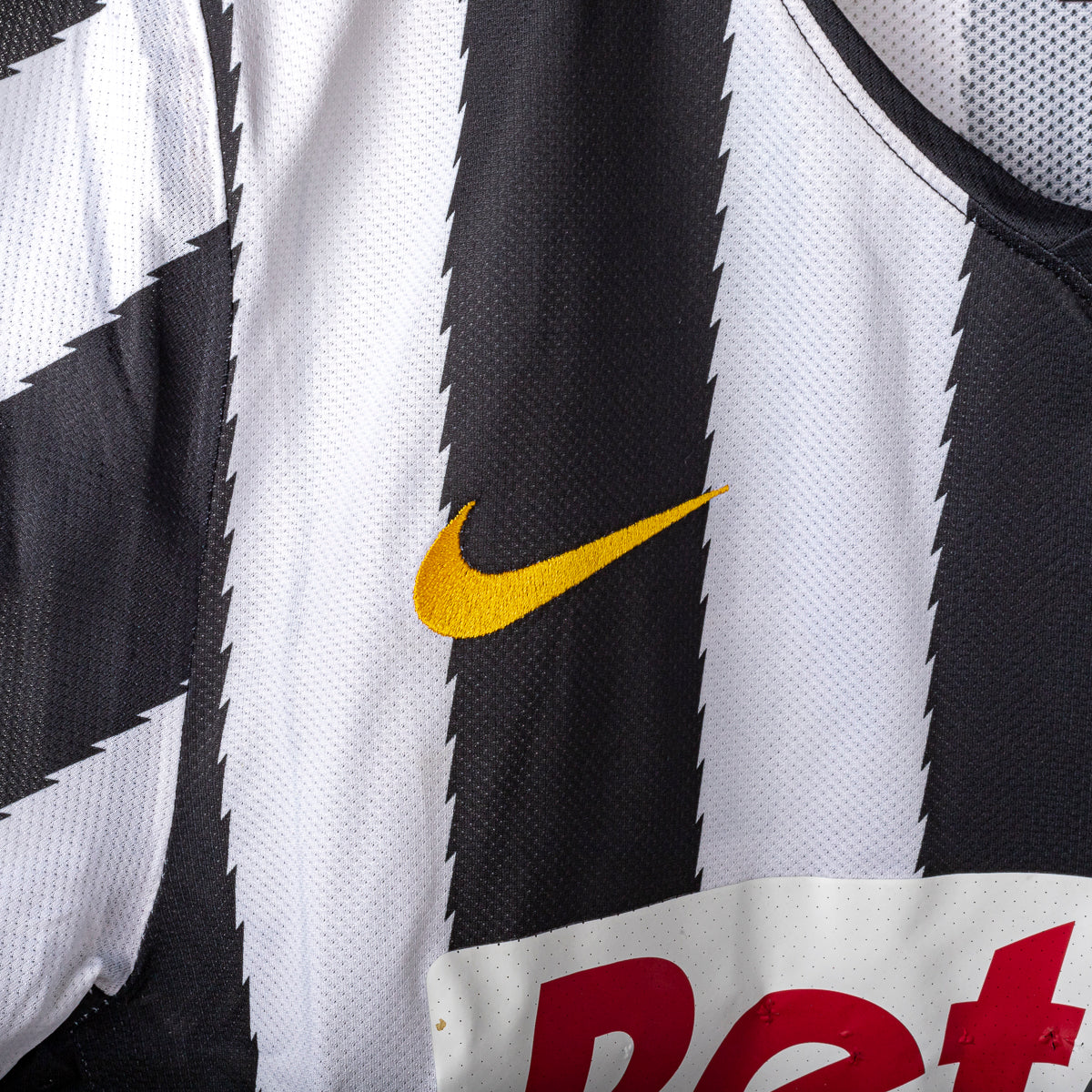 2010/2011 juventus nike 14 home jersey