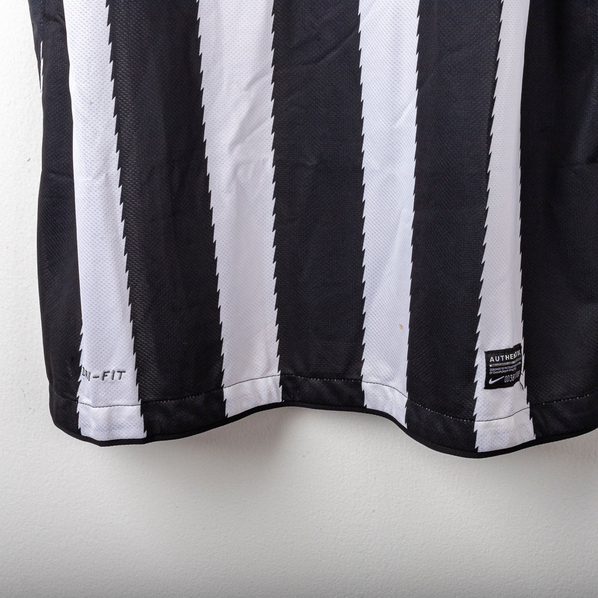 2010/2011 juventus nike 14 home jersey
