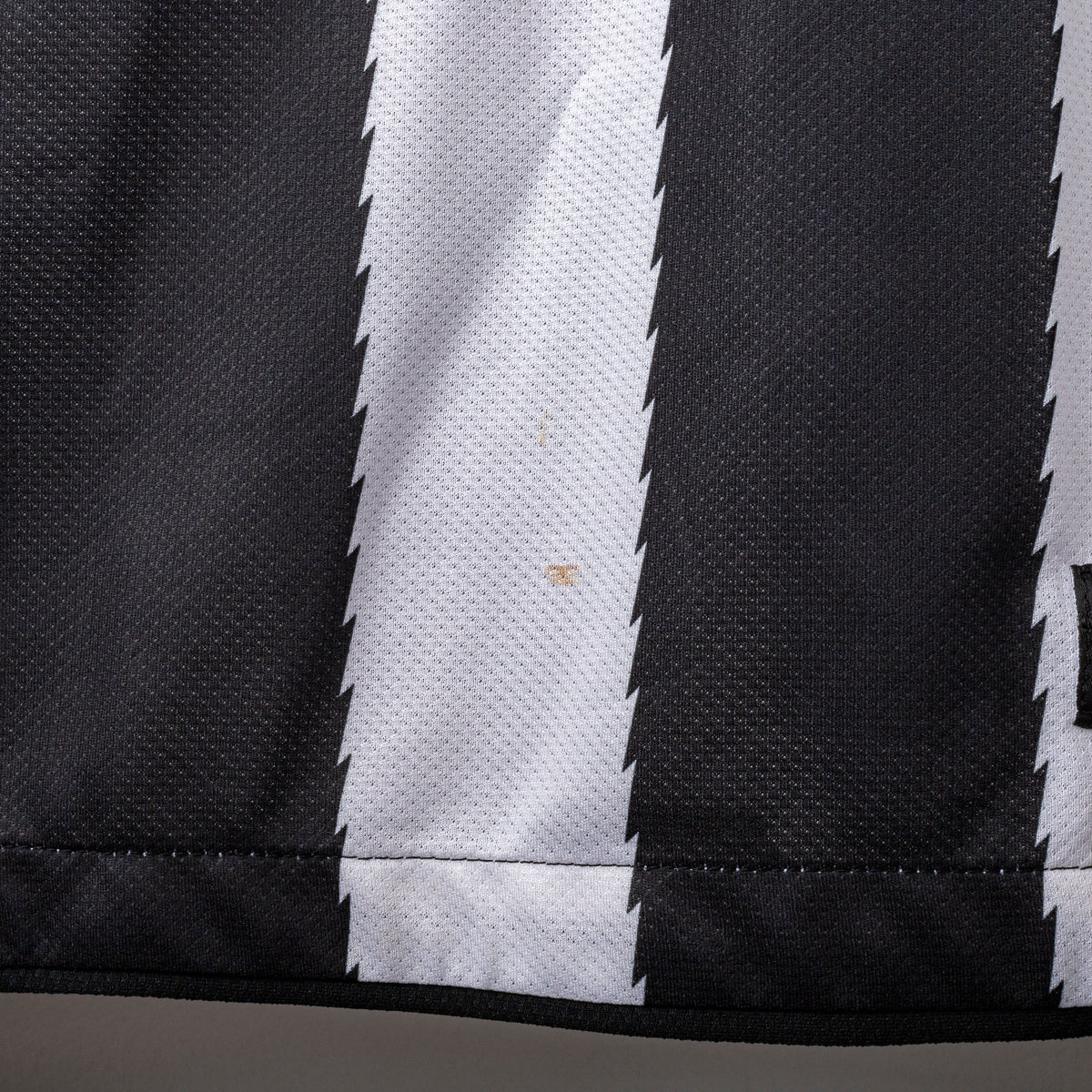 2010/2011 juventus nike 14 home jersey