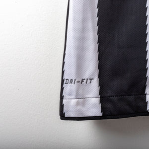 2010/2011 juventus nike 14 home jersey