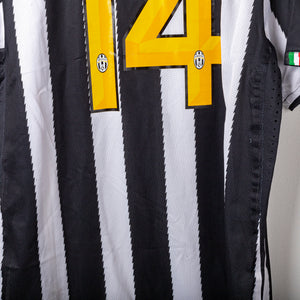 2010/2011 juventus nike 14 home jersey