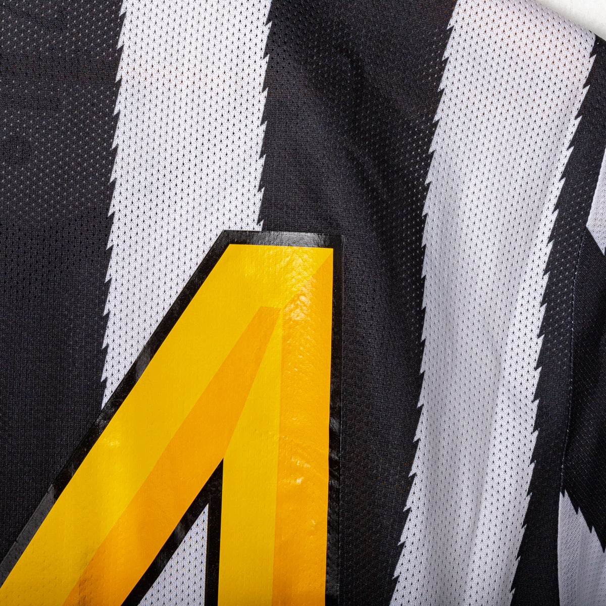 2010/2011 juventus nike 14 home jersey