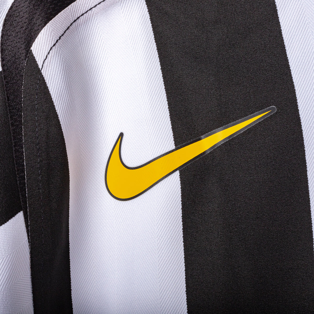 2005/2006 juventus nike emerson 8 ls home jersey