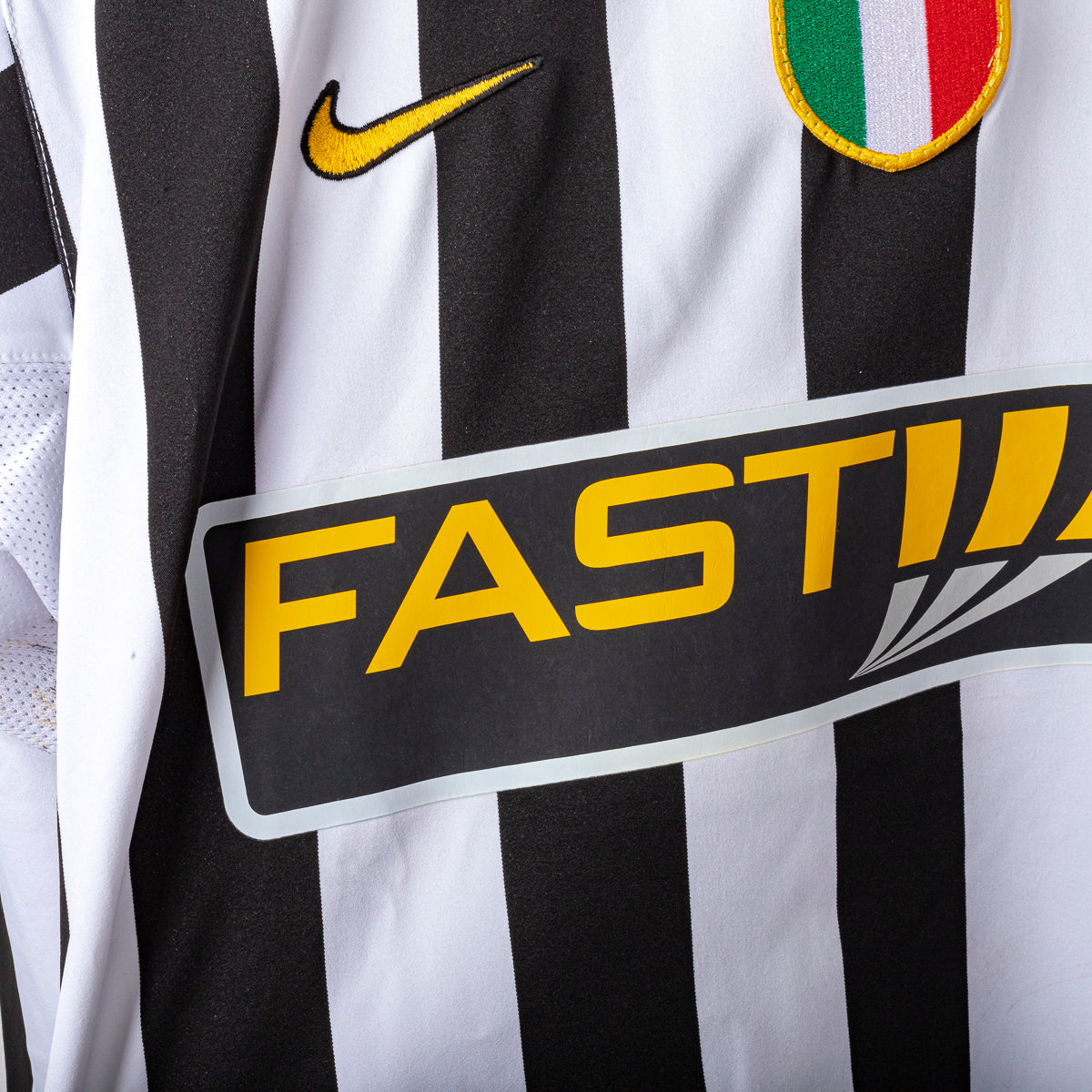 maglia home juventus nike thuram 21 2003/2004