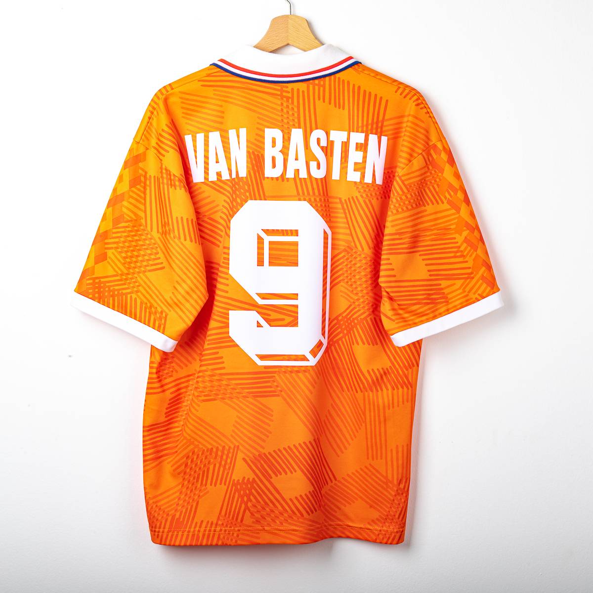 A Holanda campeã da Euro de 1988 e o golaço de Van Basten ~ O Curioso