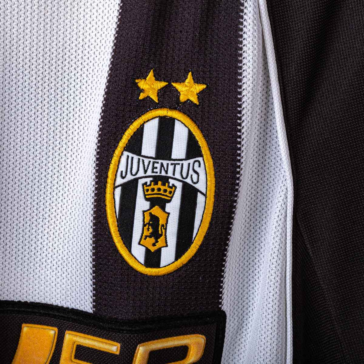 Juventus Lotto Fastweb Thuram 21 2002/2003 Home Shirt