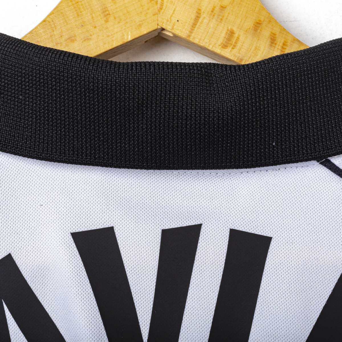 Juventus Kappa Home Shirt Sony Davids 26 1997/1998