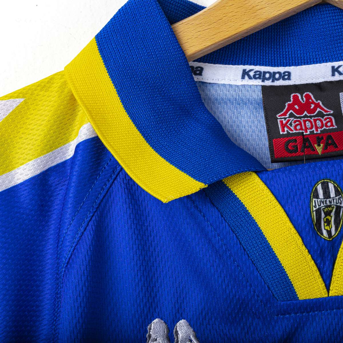 Juventus Kappa Sony 1996/1997 Away Shirt