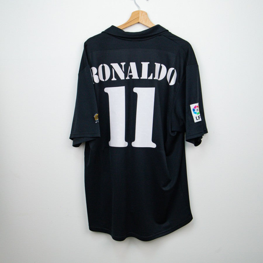 maglia centenario real madrid adidas ronaldo 11 2001/2002 by ADIDAS - Home