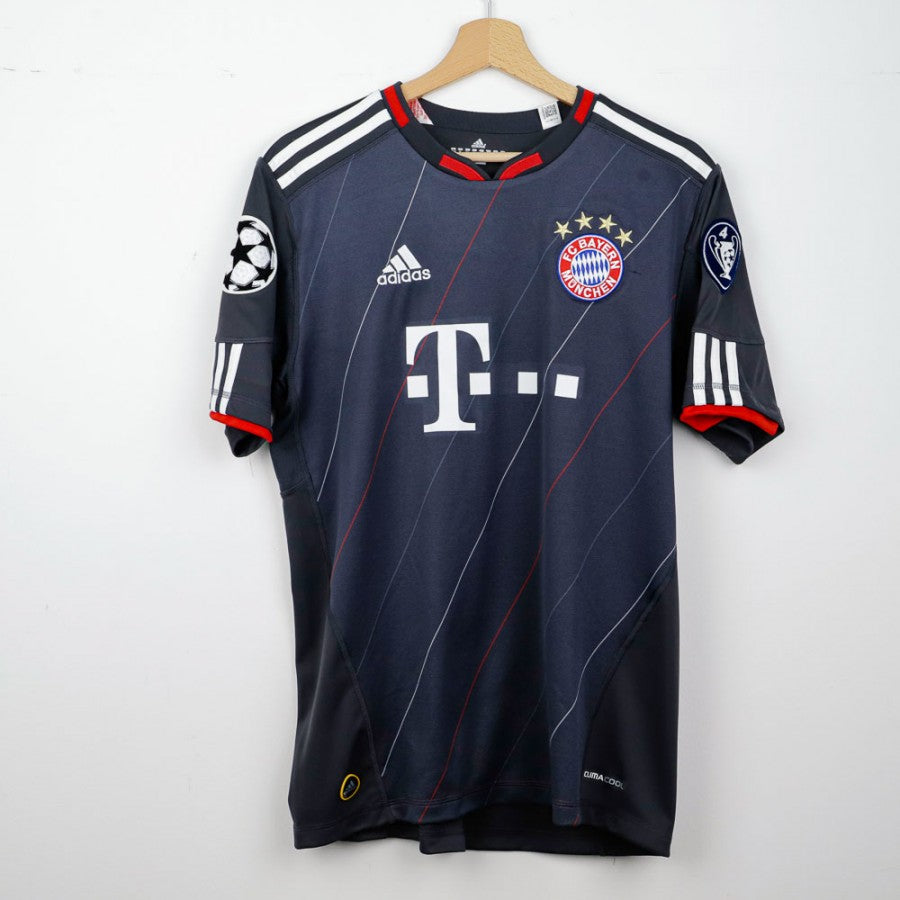 maglia home Bayern Monaco Adidas Schweinsteiger 31 2010/2011 by ADIDAS - Fuoriclasse (2)