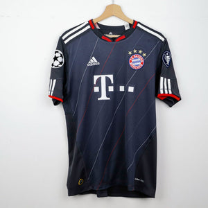 maglia home Bayern Monaco Adidas Schweinsteiger 31 2010/2011 by ADIDAS - Fuoriclasse (2)