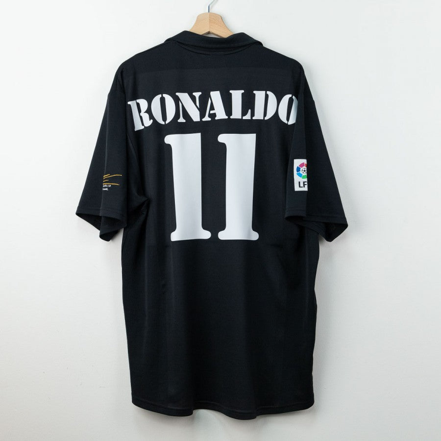 Maglia Real Madrid Centenario Ronaldo 9 2001/2002 by ADIDAS - Home