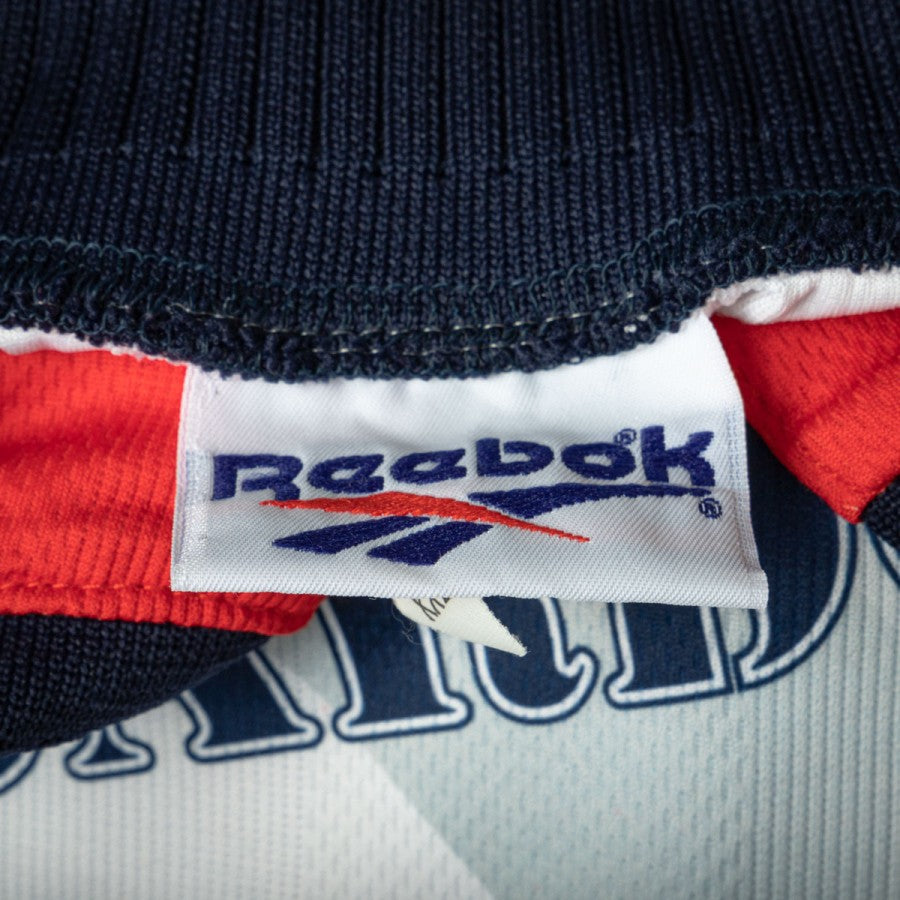 maglia away cagliari suazo 9 autografata 2006/2007 by ASICS - Home (13)