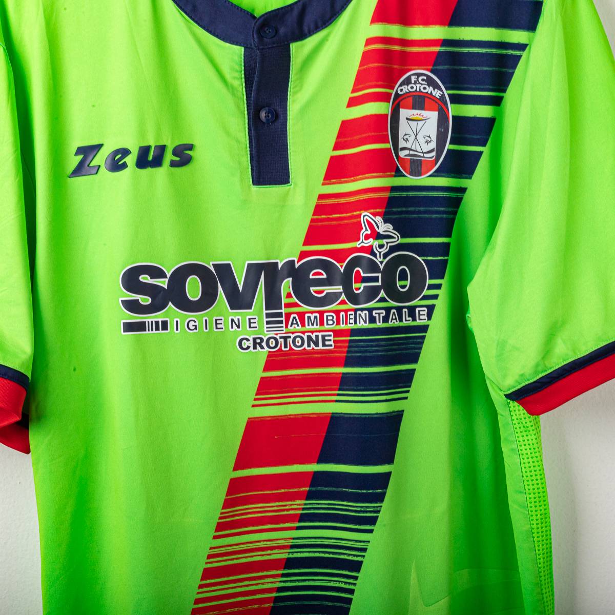 Maglia home Crotone Zeus Falcinelli 11 2016/2017