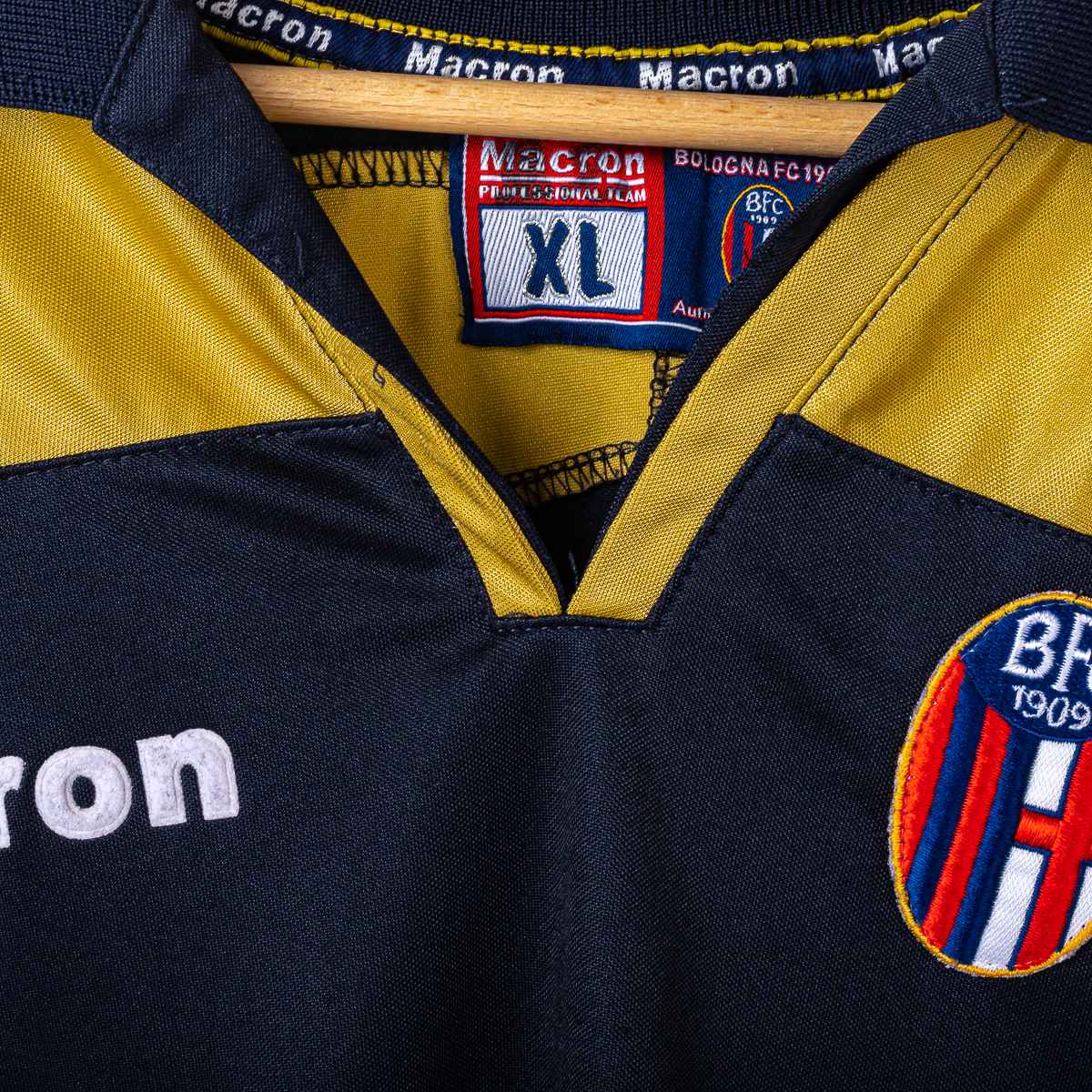 Bologna Macron Area Banca 2001/2002 Fourth Shirt