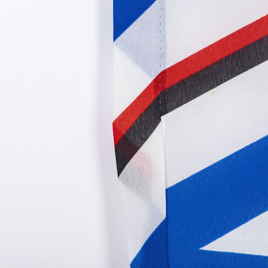 Gagliardetto Triangolare Grande – U.C. Sampdoria S.p.a Gagliardetto Triangolare Grande – U.C. Sampdoria S.p.a