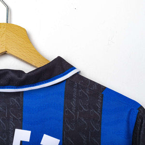 Inter Umbro Pirelli Zanetti 4 1996/1997 Home Shirt