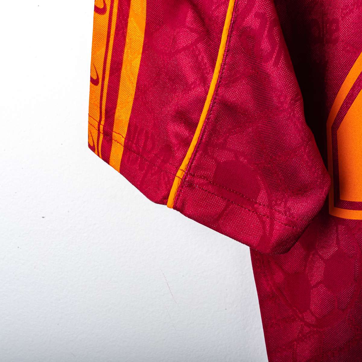 Roma Asics Totti 20 1995/1996 Home Shirt